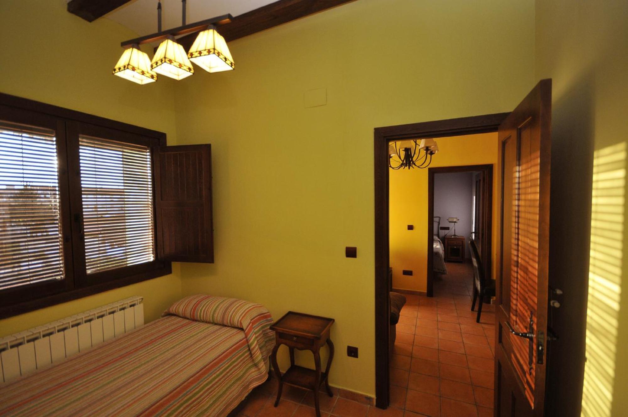 Apartamentos El Canonigo De Teruel Bagian luar foto
