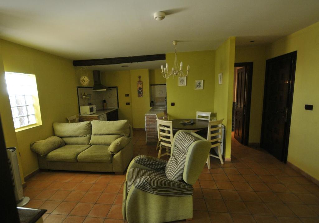 Apartamentos El Canonigo De Teruel Ruang foto